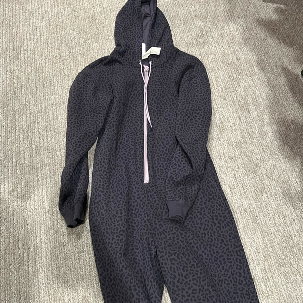 Fabletics loungewear onesie, leopard print, size Small, worn once